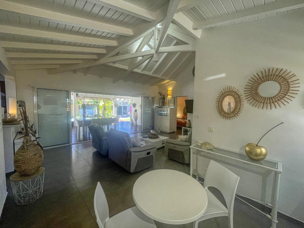15.Location villa piscine Saint François Guadeloupe_Salon